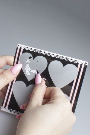 Innenansicht des Scratch & Sex Hetero-Spiels – sinnliche Herausforderungen für Hetero-Paare