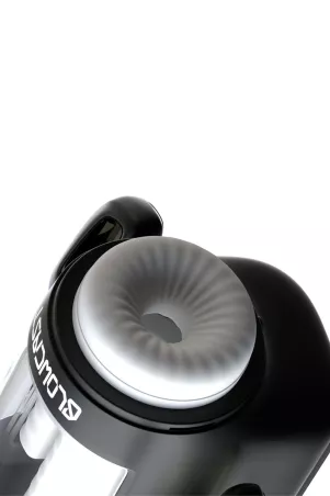 Dettaglio dell’apertura del masturbatore automatico Blowcast WingXP