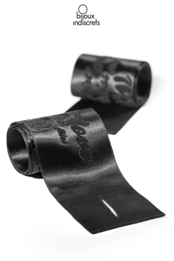 Manette Silky sensual handcuffs