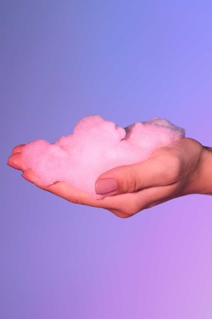 Crepitable massage foam - monoï