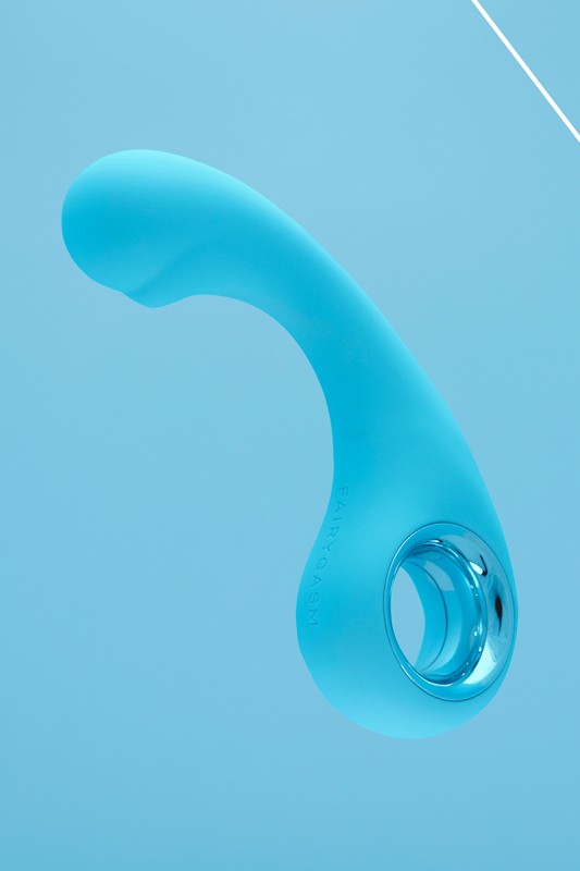 Fairygasm BraveryAward vibrator blue from another angle, refined lines