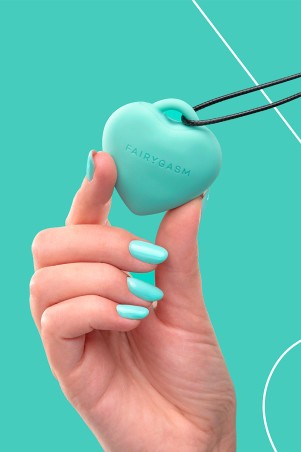 Fairygasm PleasureStone verde in mano