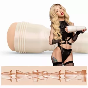 Fleshlight Kenzie Reeves Creampuff con attrice e profilo interno