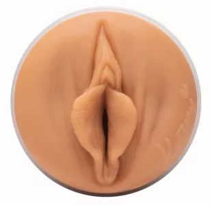 Fleshlight Kazumi Kumzumi – Nahaufnahme der vaginalen Öffnung