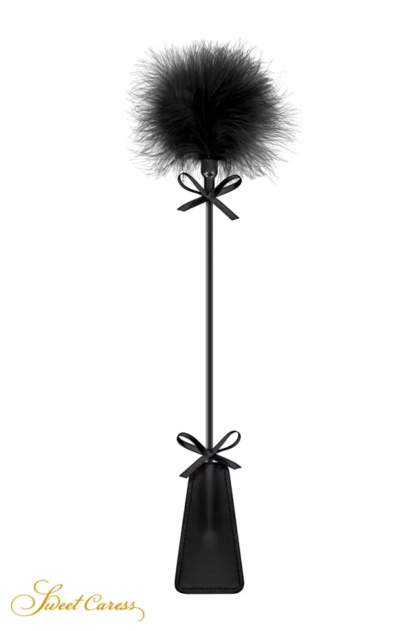 Tapette avec pompon noir - Sweet Caress Tapette avec pompon noir - Sweet Caress