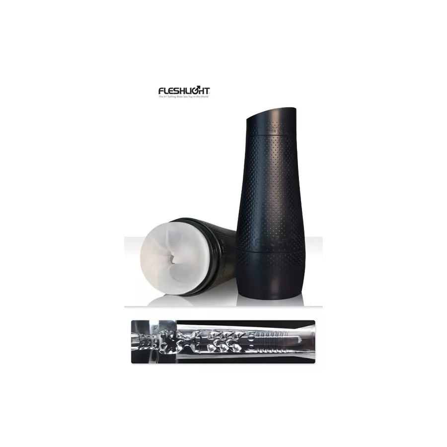 Fleshlight Flight Pilot debout et couché sur fond neutre