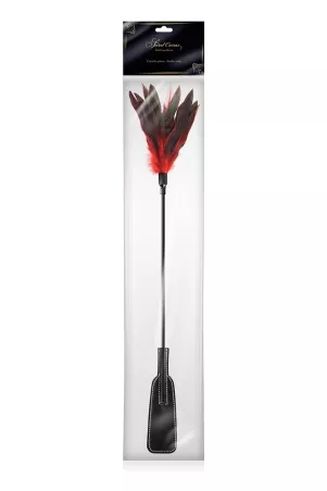 Red and black feather mat