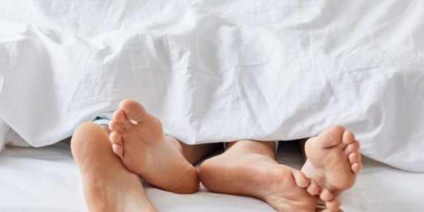 Comment introduire un sextoy dans votre couple… sans gêne, sans tabou, et avec beaucoup de plaisir