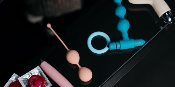 Guide complet pour les débutants en sextoys : Explorer l'érotisme avec confiance